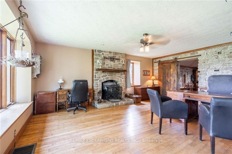 769 Old York Rd  Burlington, L7P 4X8 | Image 25