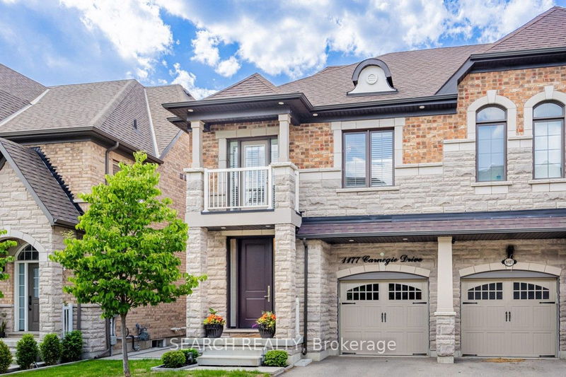 1177 Carnegie Dr  Mississauga, L5E 0A6 | Image 1