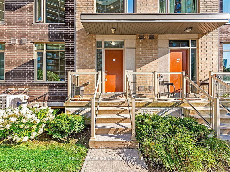 35 Applewood Lane #61, Toronto, Ontario (MLS W9262463)