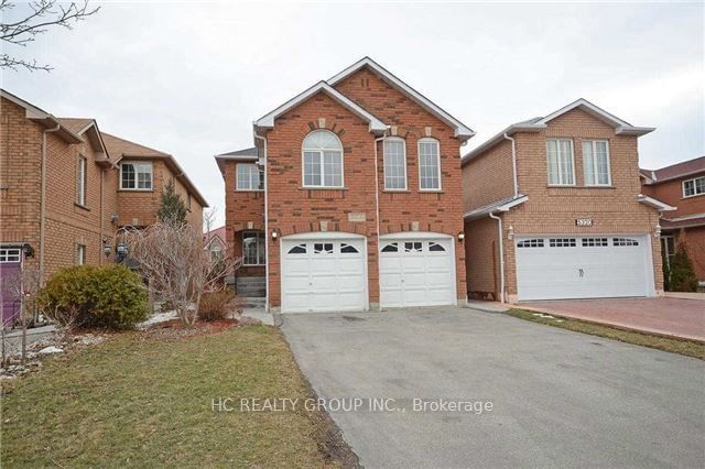 home for lease on 5316 Hollypoint Avenue