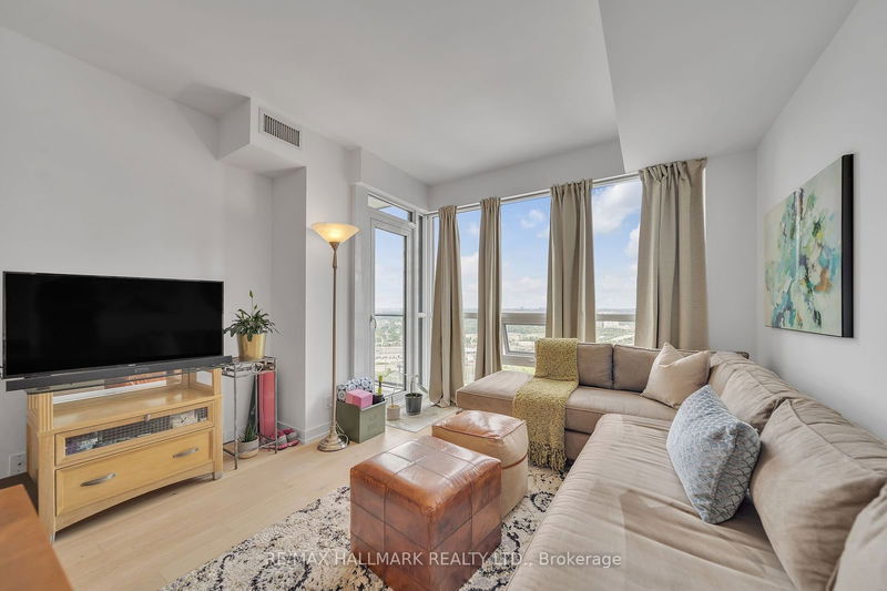 home for lease on 4209-2212 Lake Shore Boulevard W
