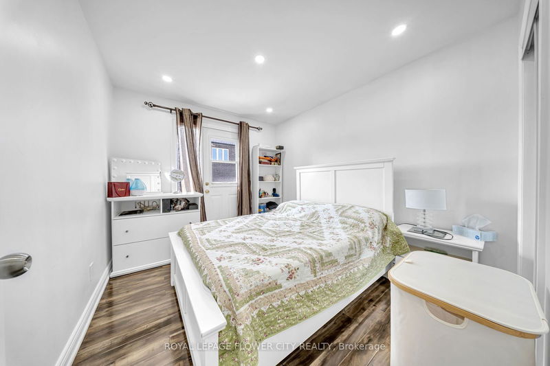 3113 Morning Star Dr  Mississauga, L4T 1X3 | Image 13