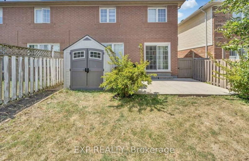 40 Sweetwood Circ  Brampton, L7A 2X7 | Image 12