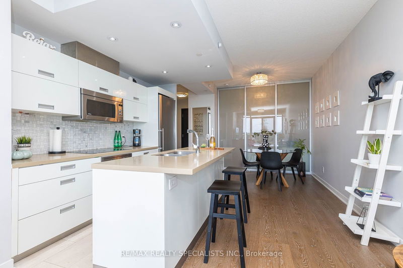  1212 - 90 PARK LAWN Rd  Toronto, M8Y 0B6 | Image 9