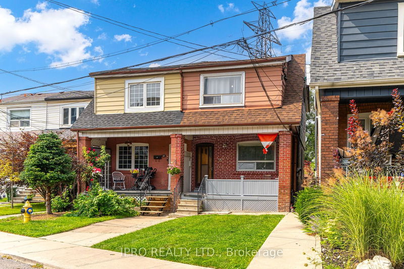 16 Pryor Ave  Toronto, M6N 1M4 | Image 2