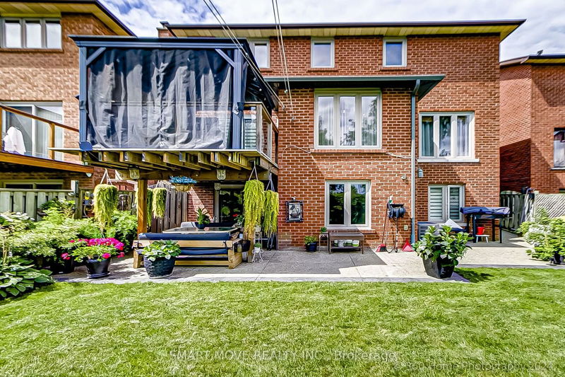 3044 Knob Hill Crt  Mississauga, L4X 2X4 | Image 30