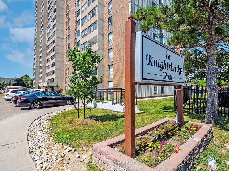 1003 - 18 Knightsbridge Rd, Brampton, L6T 3X5 | Image 2