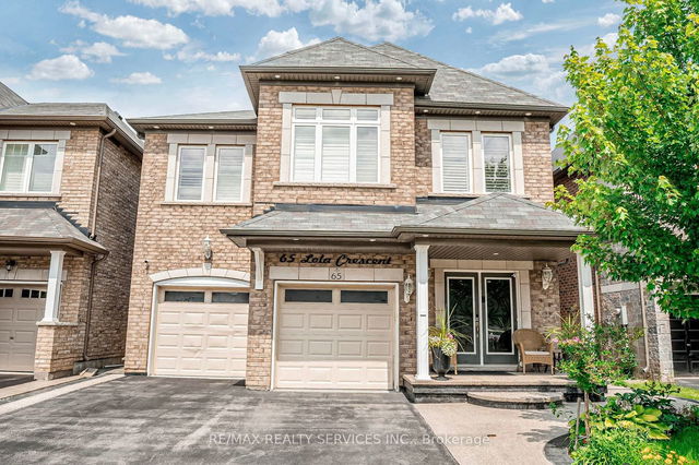 65 Lola Crescent