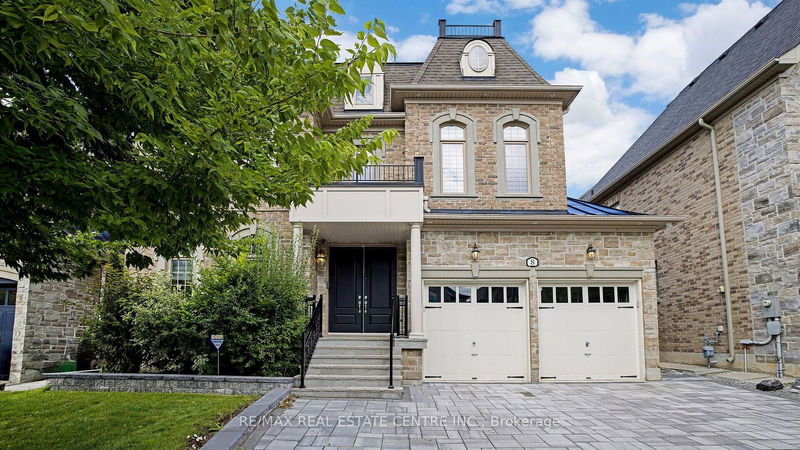 8 Coach House Crt  Brampton, L6Y 2Y3 | Image 2