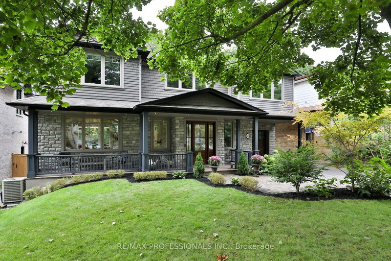 home for sale on 41 Sunnylea Avenue E