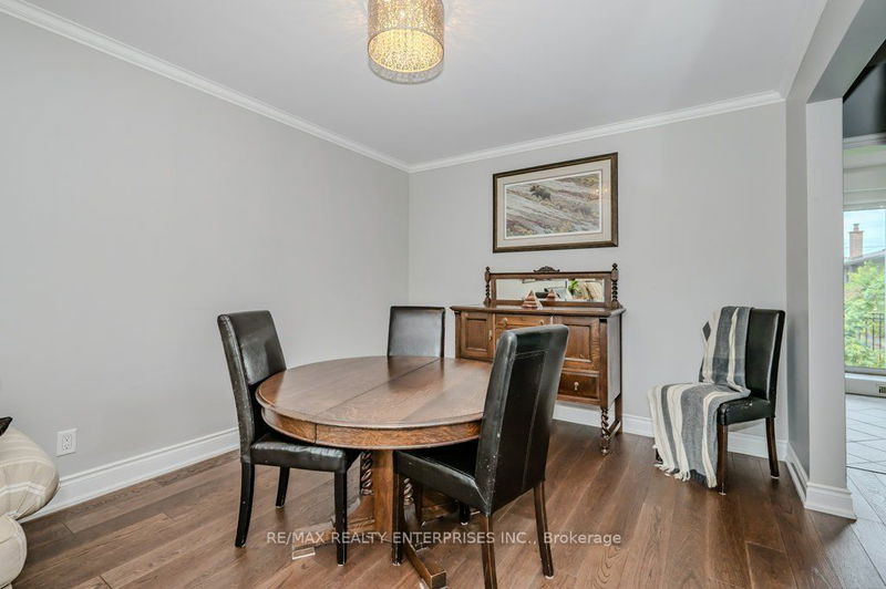 19 Jaymar Pl  Toronto, M9N 3L8 | Image 10