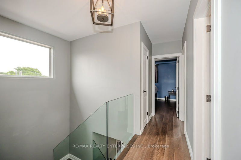 19 Jaymar Pl  Toronto, M9N 3L8 | Image 19