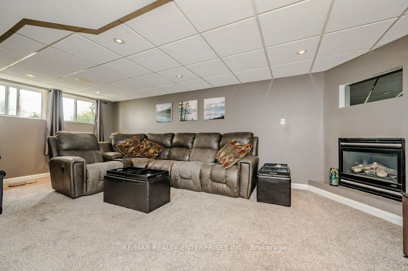 19 Jaymar Pl  Toronto, M9N 3L8 | Image 29