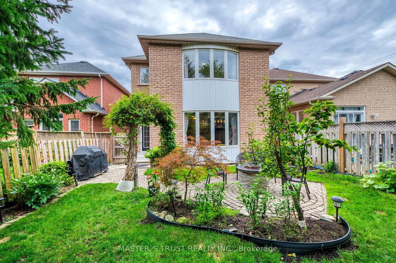 2576 Longridge Cres  Oakville, L6H 6R9 | Image 40