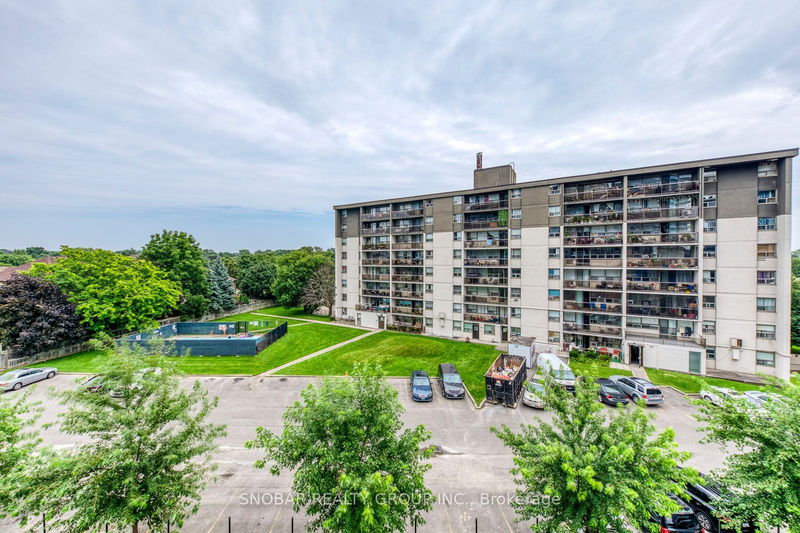  445 - 26 Gibbs Rd  Toronto, M9B 0E3 | Image 26