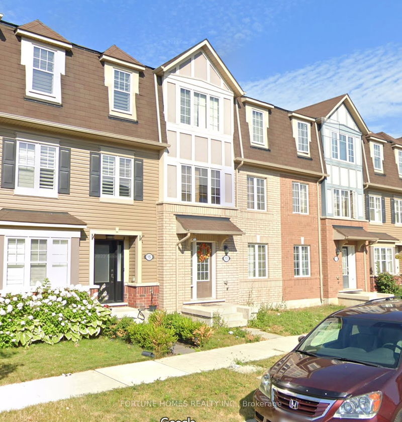 home for lease on 13 Baycliffe Crescent