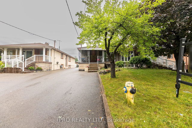 28 Gravenhurst Avenue