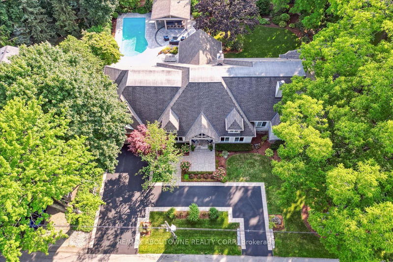 280 Balsam Dr  Oakville, L6J 3X6 | Image 38