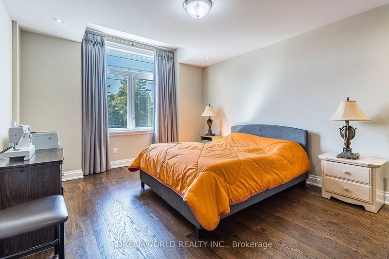 416 Rustic Rd  Toronto, M6L 1W9 | Image 28