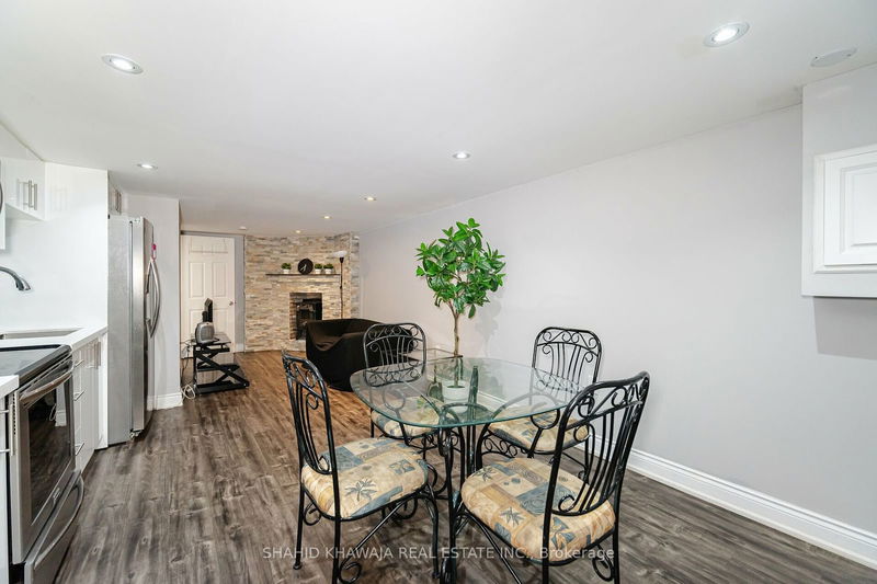 4359 Sawmill Valley Dr  Mississauga, L5L 3L3 | Image 29