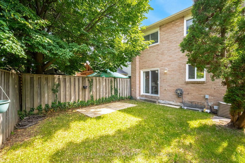 4359 Sawmill Valley Dr  Mississauga, L5L 3L3 | Image 38