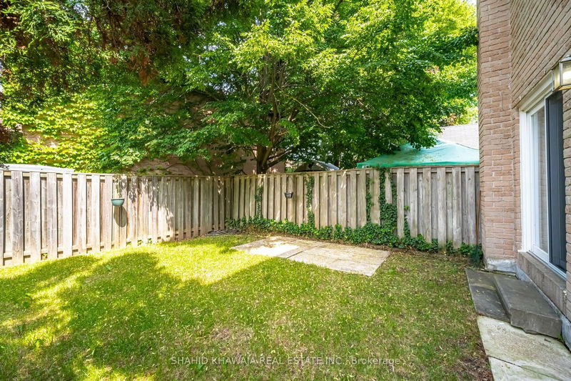 4359 Sawmill Valley Dr  Mississauga, L5L 3L3 | Image 39