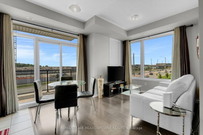 Condo sold at 311-54 Sky Harbour Drive, Brampton, Ontario, L6Y 6B9 - Bram West - MLS: W9265421