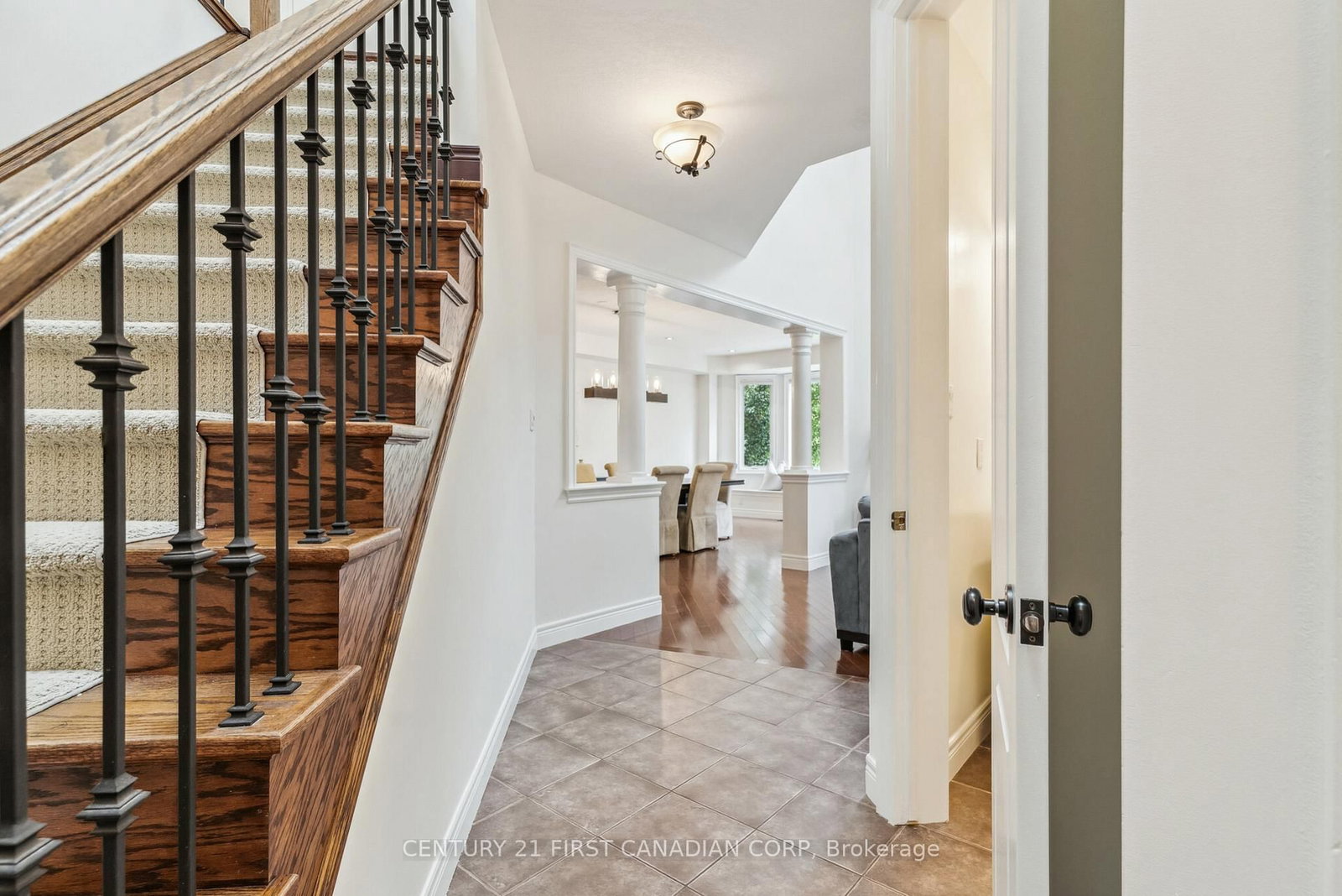Listing Image 5