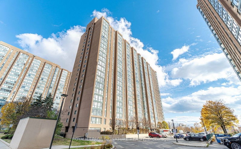  1516 - 145 Hillcrest Ave  Mississauga, L5B 3Z1 | Image 1