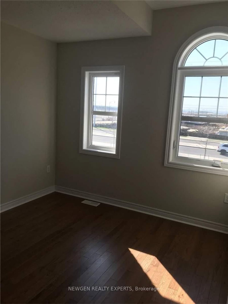 37 Military Cres, Brampton, L7A 4V9 | Image 3