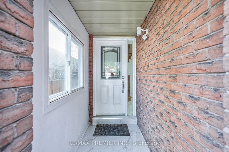 5235 HUNTINGFIELD Dr, Mississauga, L5R 2L3 | Image 3