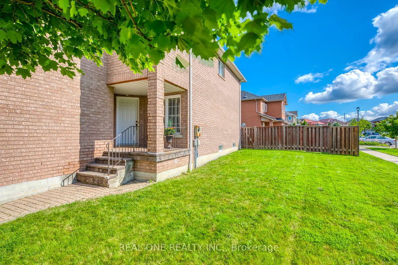 6379 Newcombe Dr  Mississauga, L5V 2G6 | Image 3