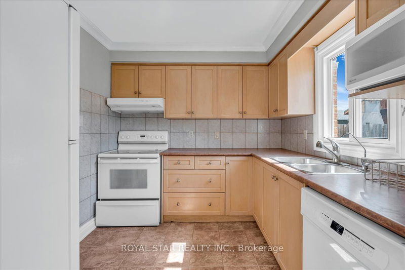 30 Aurora Pl  Brampton, L6Z 2A8 | Image 21