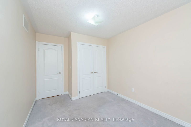 96 Clearfield Dr  Brampton, L6P 3J4 | Image 29