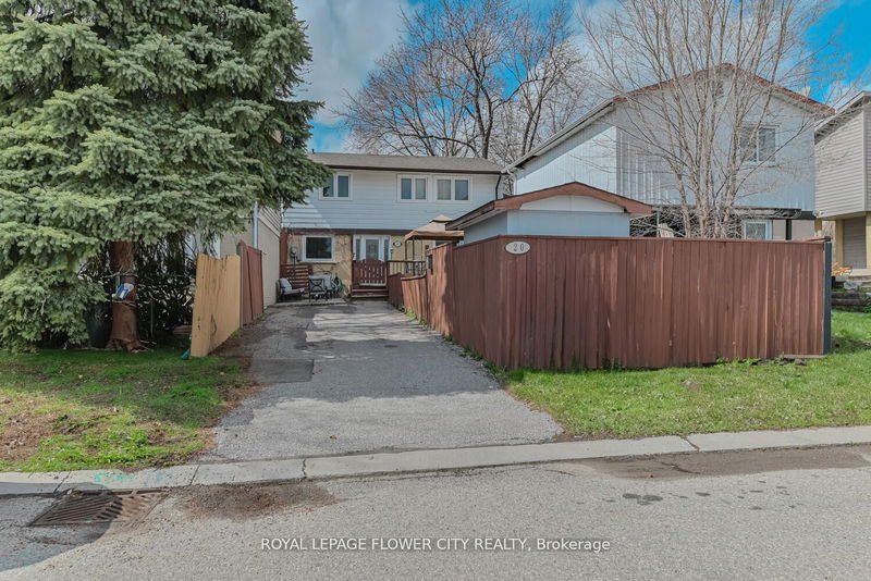 20 Horseshoe Crt  Brampton, L6S 1S1 | Image 1