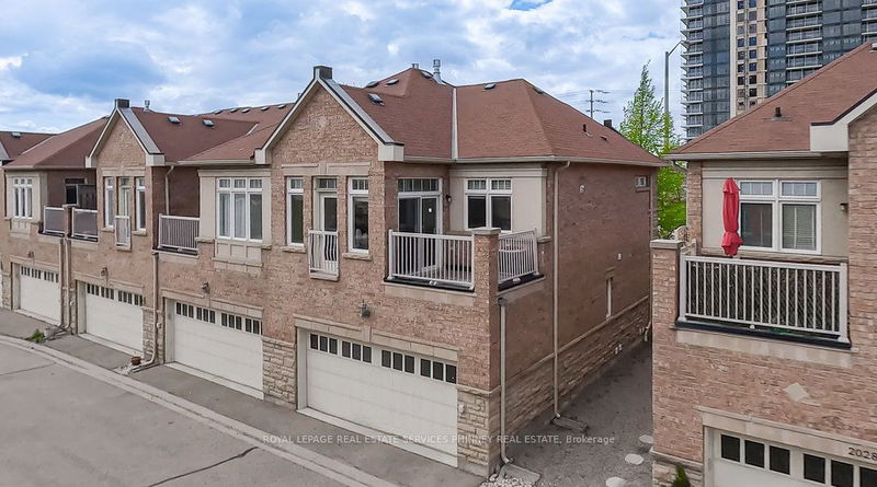 2032 Lakeshore Rd W Mississauga, L5J 1J8 | Image 24