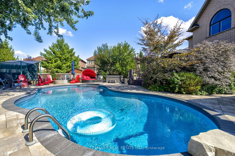 3410 Robin Hill Circ  Oakville, L6L 6X2 | Image 34