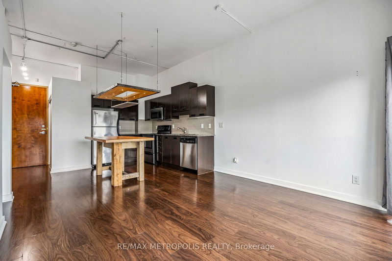  302 - 2 Fieldway Rd  Toronto, M8Z 0B9 | Image 13