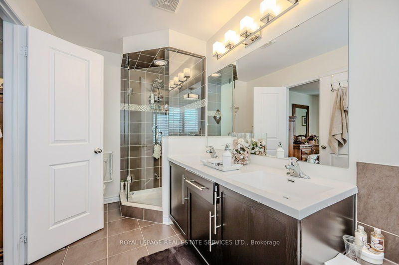 25 Rockman Cres  Brampton, L7A 4B4 | Image 23