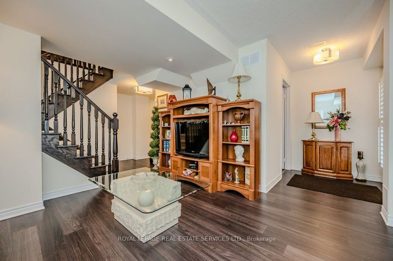 25 Rockman Cres  Brampton, L7A 4B4 | Image 33