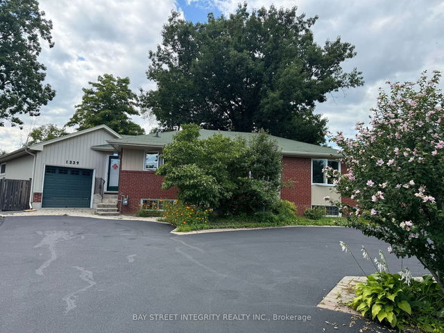1339 Pinegrove Road