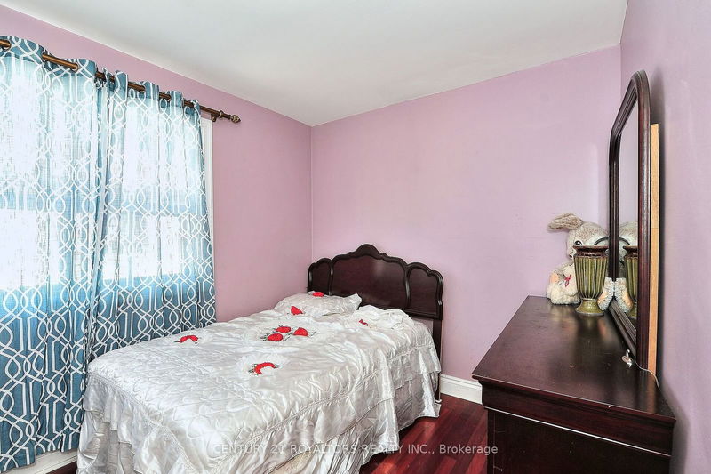 51 Ridge Rd  Toronto, M3M 1C6 | Image 18