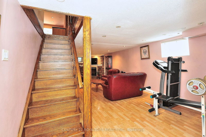 51 Ridge Rd  Toronto, M3M 1C6 | Image 26