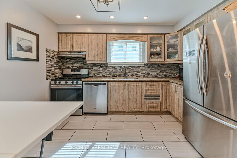  11 - 11 Pierpont Pl  Mississauga, L5N 5V1 | Image 11