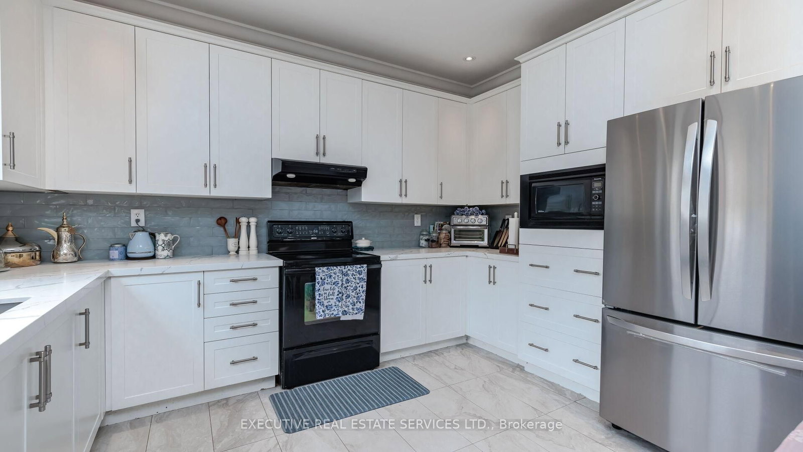 Listing Image 16
