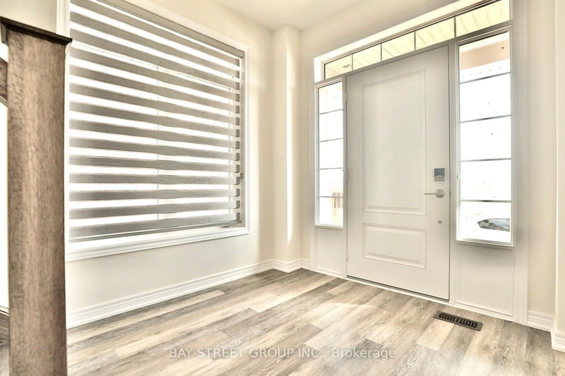 7 - 3026 Postridge Dr, Oakville, L6H 0R9 | Image 3