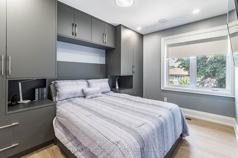 58 Comay Rd  Toronto, M6M 2L1 | Image 23