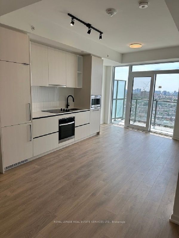 home for lease on 1312-10 Graphophone Grve