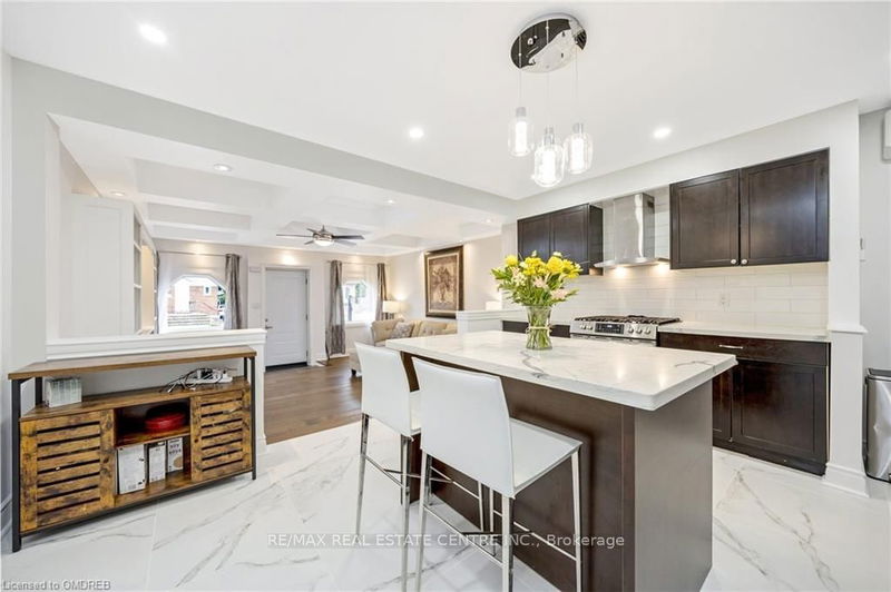 323 Kipling Ave  Toronto, M8V 3K6 | Image 11