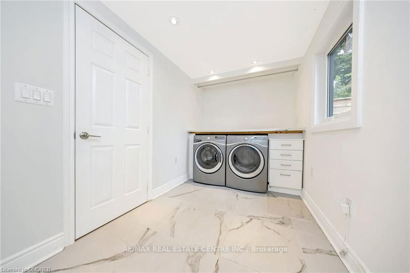 323 Kipling Ave  Toronto, M8V 3K6 | Image 18